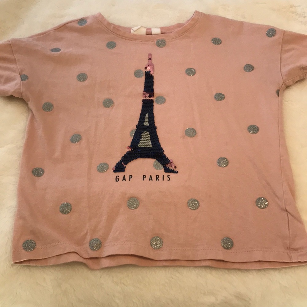Pink shirt with flip sequins design